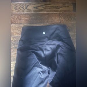 Black lululemon leggings